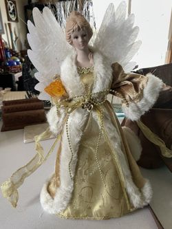 Beautiful White And Gold angel 👼 tree topper 