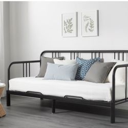 IKEA FYRESDAL Daybed frame With Mattress , black, Twin