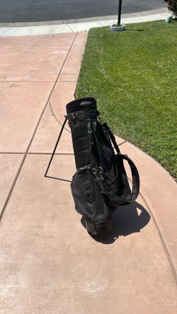 Knight stand-up golf bag
