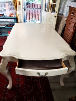 Only table  longer 6feet+ 2feet