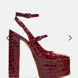 Size 7 SCOTLYN RED CROCO heels/ STEVE MADDEN 