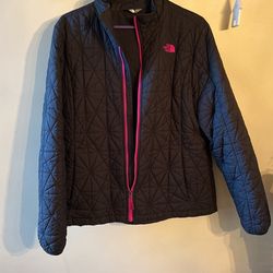 Women’s North Face Jacket