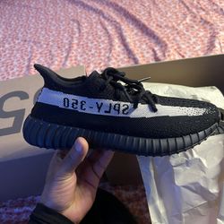 YEEZY BOOST 350 V2 'OREO' 2022