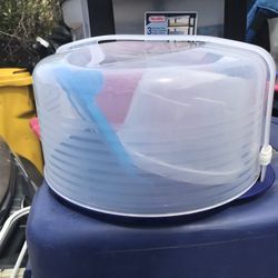 Lnew Large Tupperware Cake Carrier Only $10 Firm