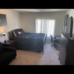 Queen Bedroom Set: Bed, Dresser, Nightstand 