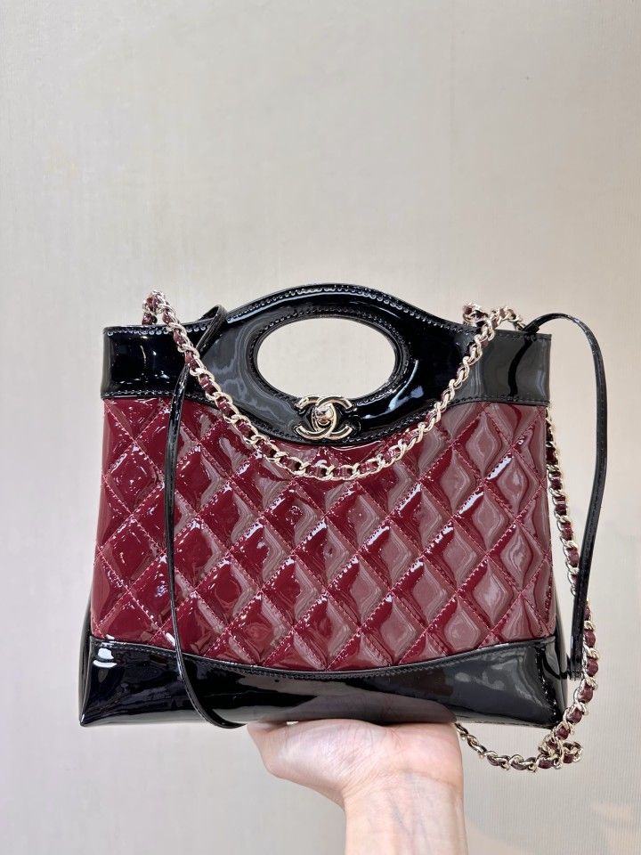 Brand new Chanel shoulder bag(4133)
