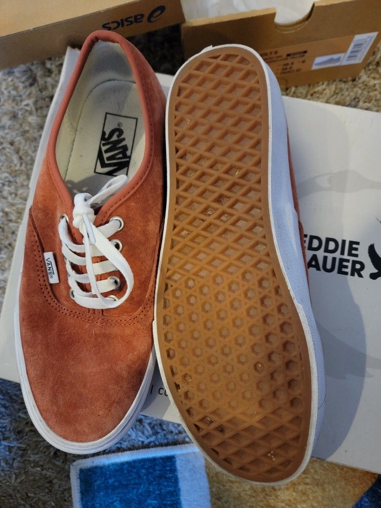 Vans Men Size 6 Woman Size 8