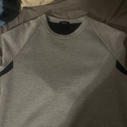 Theory Long sleeve Size L