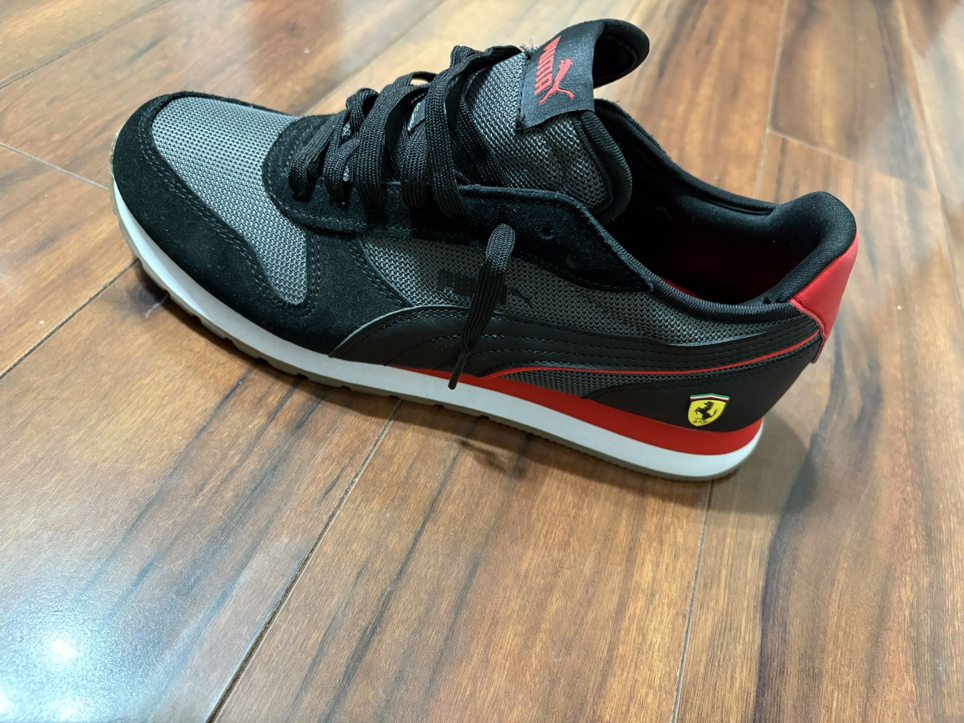 Puma Ferrari New Size 8.5 Men
