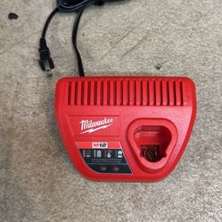 M12 Milwaukee Charger New