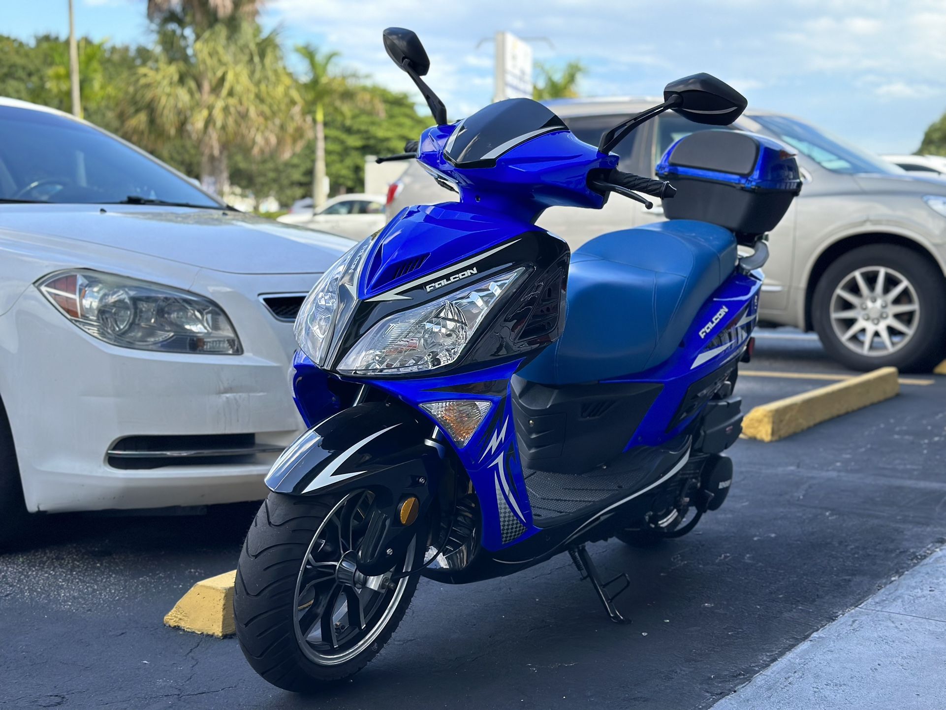 Home 200cc Gas Moped Scooter Falcon QX