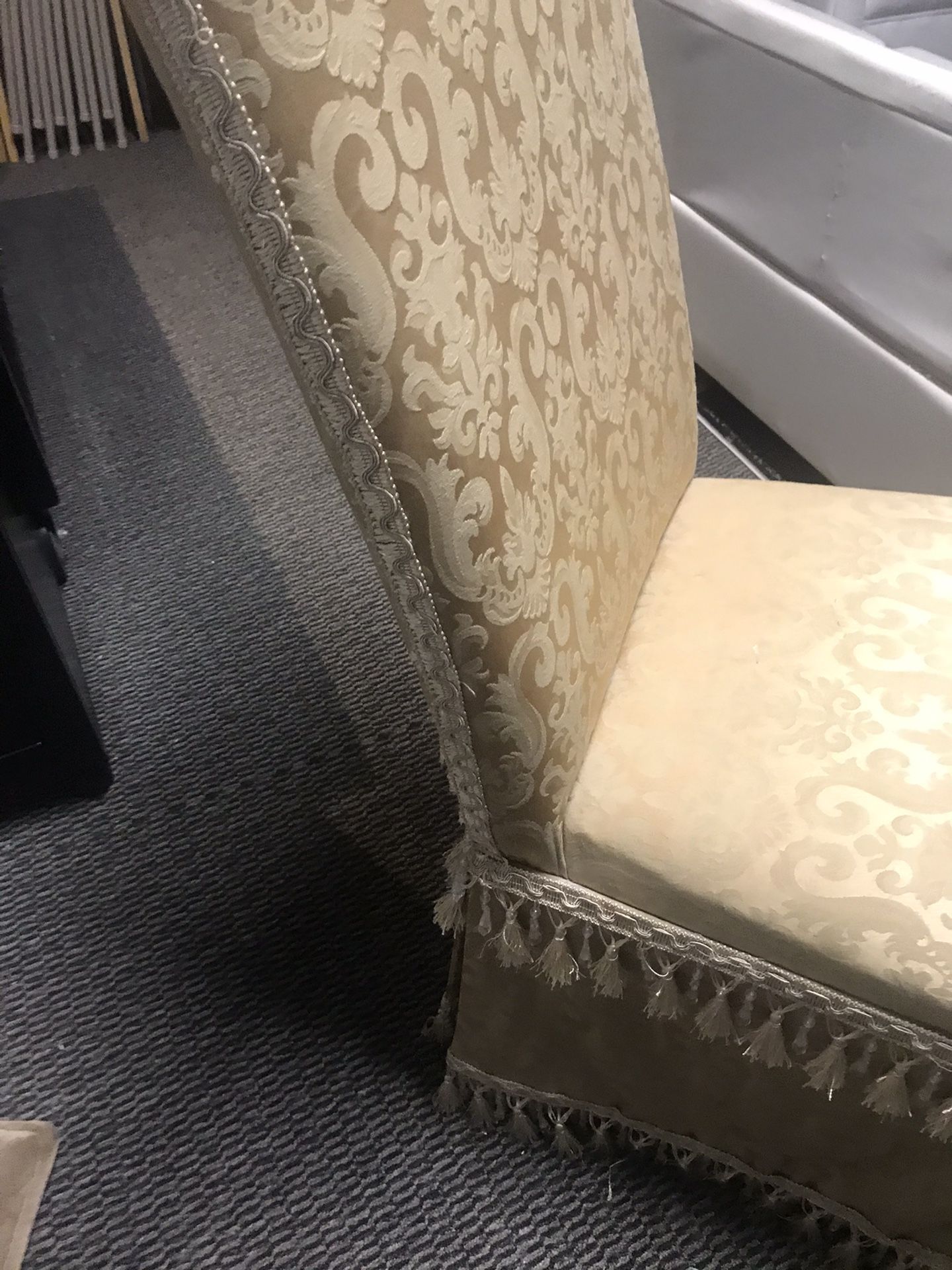 Accent chair