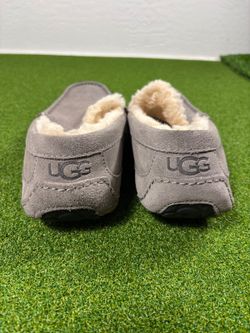 UGG Ascot Men’s Size 11 Gray Suede Sheepskin Lined Moccasin Slippers