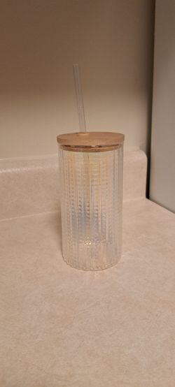 Iridescent Ribbed Glass Tumbler with Bamboo Lid and Straw