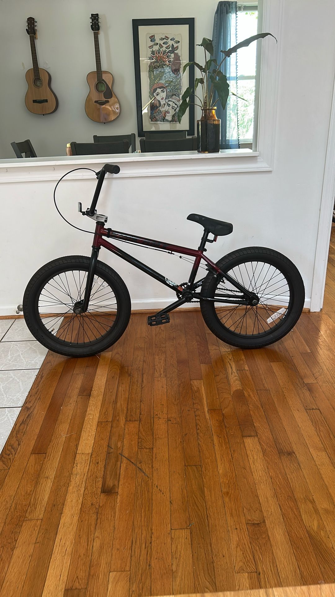 Kink Curb BMX Bike