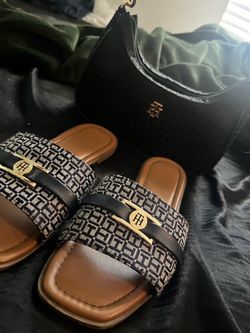 Tommy hillfigher slides And Purse
