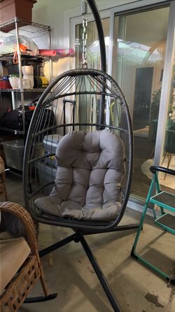 Egg chair