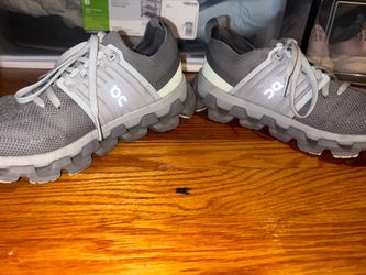 Women’s shoes