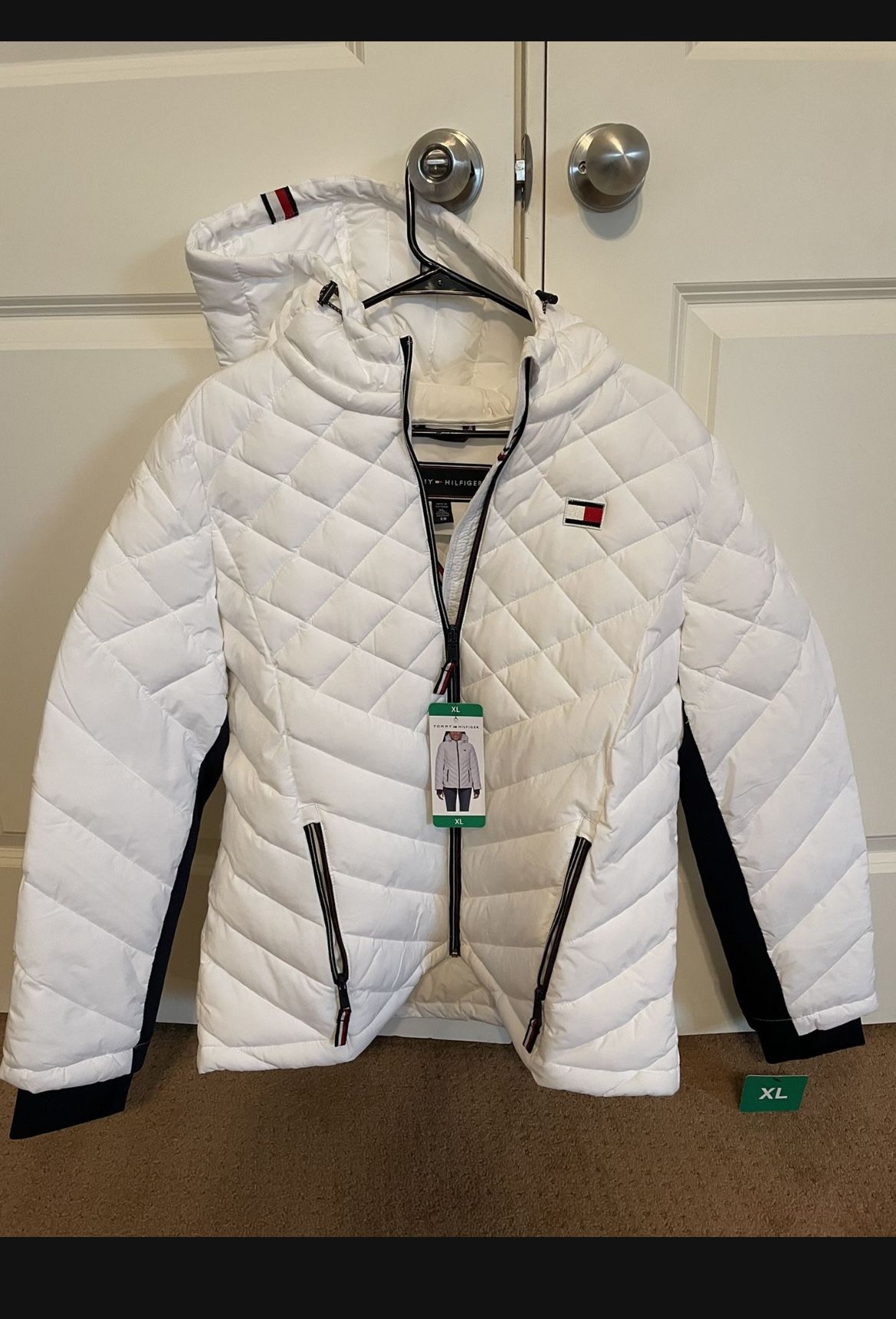 TOMMY HILFIGER WOMAN’S JACKET   XL