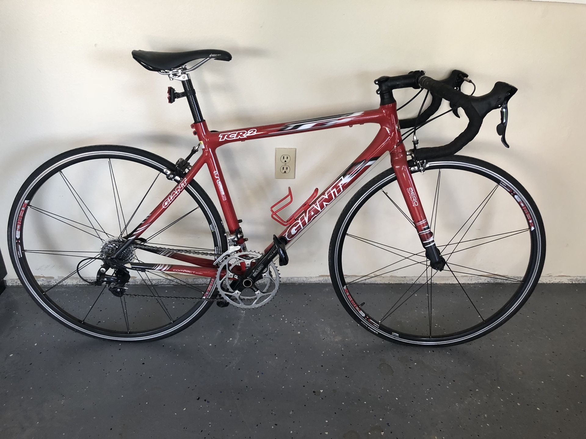 Giant tcr2 road bike price new arrivals