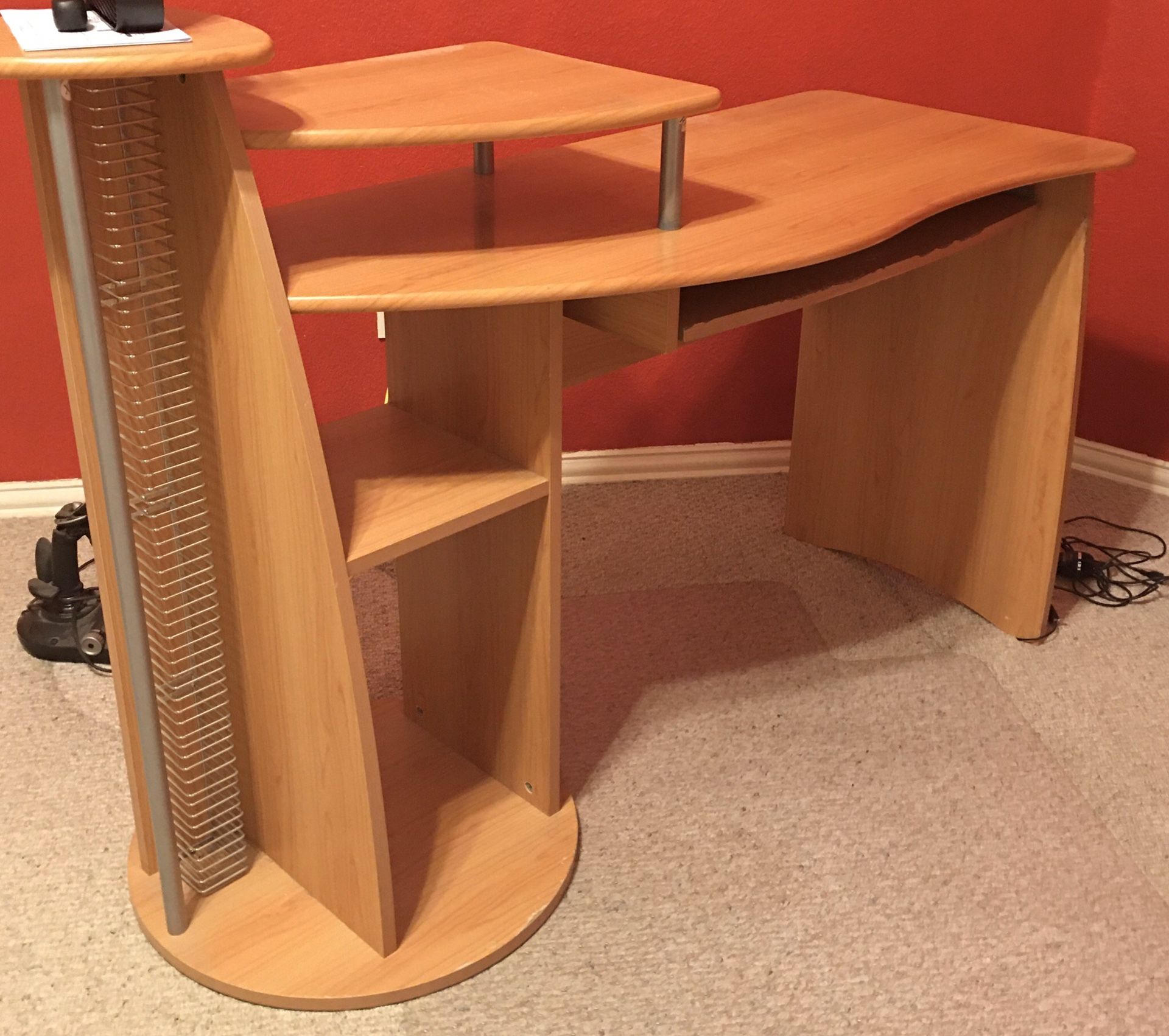 Computer desk