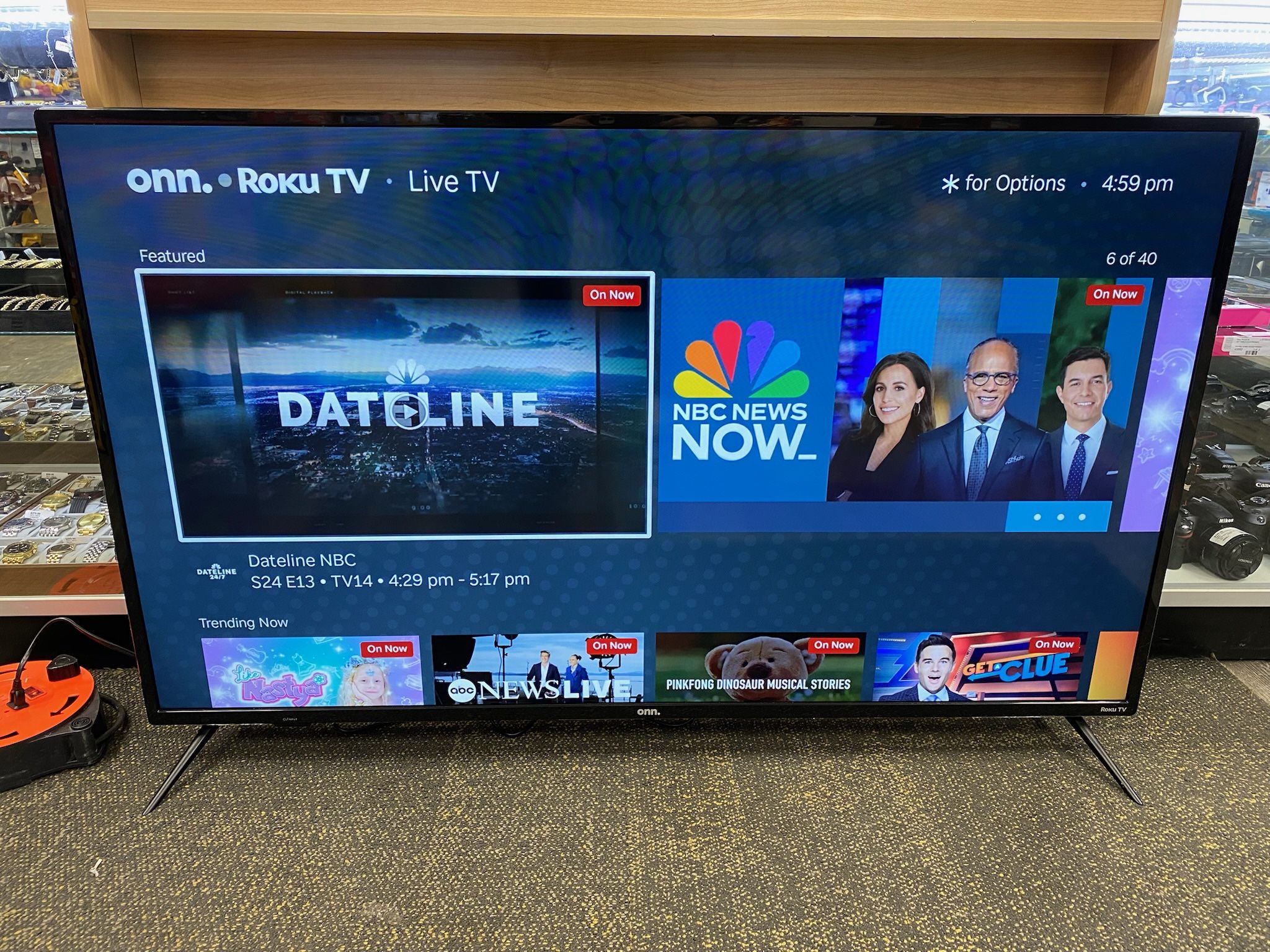 ONN 100012586 55” 4K UHD (2160P) LED Roku Smart TV HDR