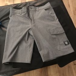 1 pair boys Vans shorts size 20 in great condition