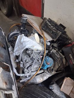 2018 Dodge diesel turbo ecoboost engine.  Ran great when taken out. Had oil pump light on  but high compresion and sounded good