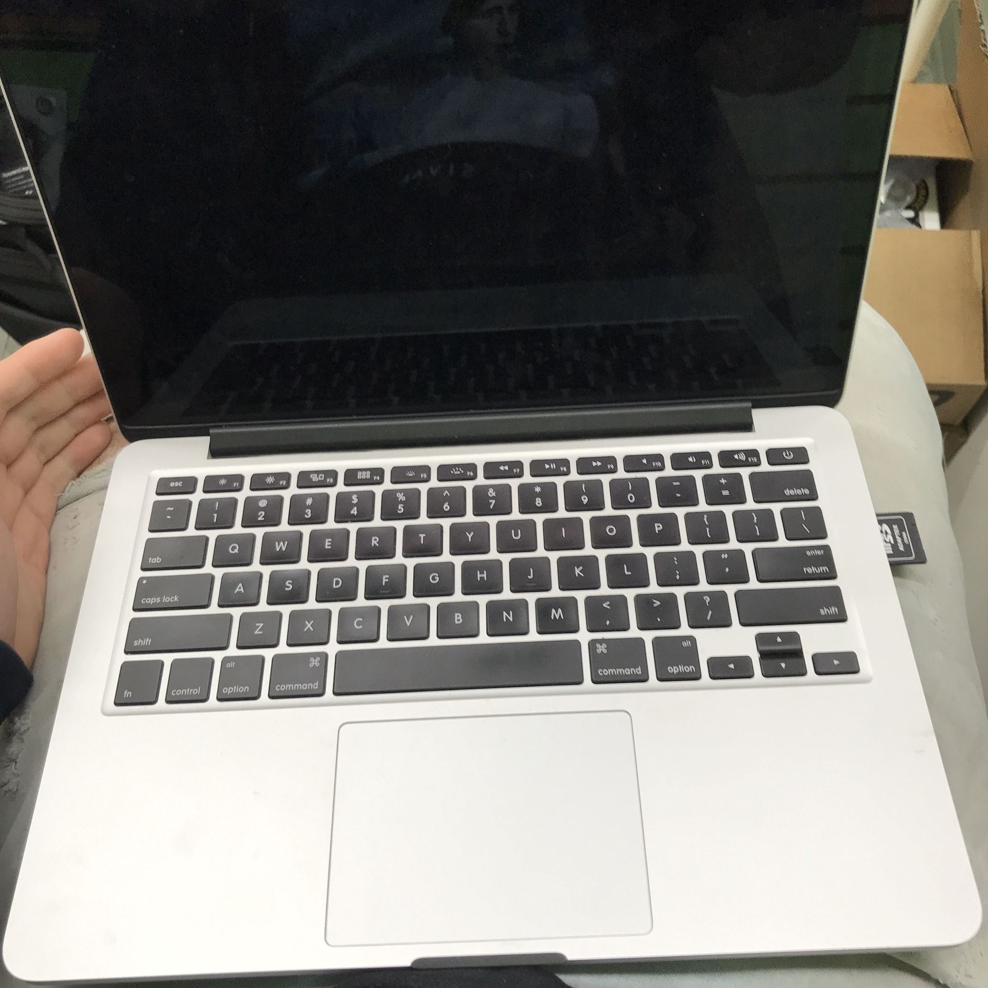 MacBook Pro Retina Display 13” 8GB of ram Late 2012