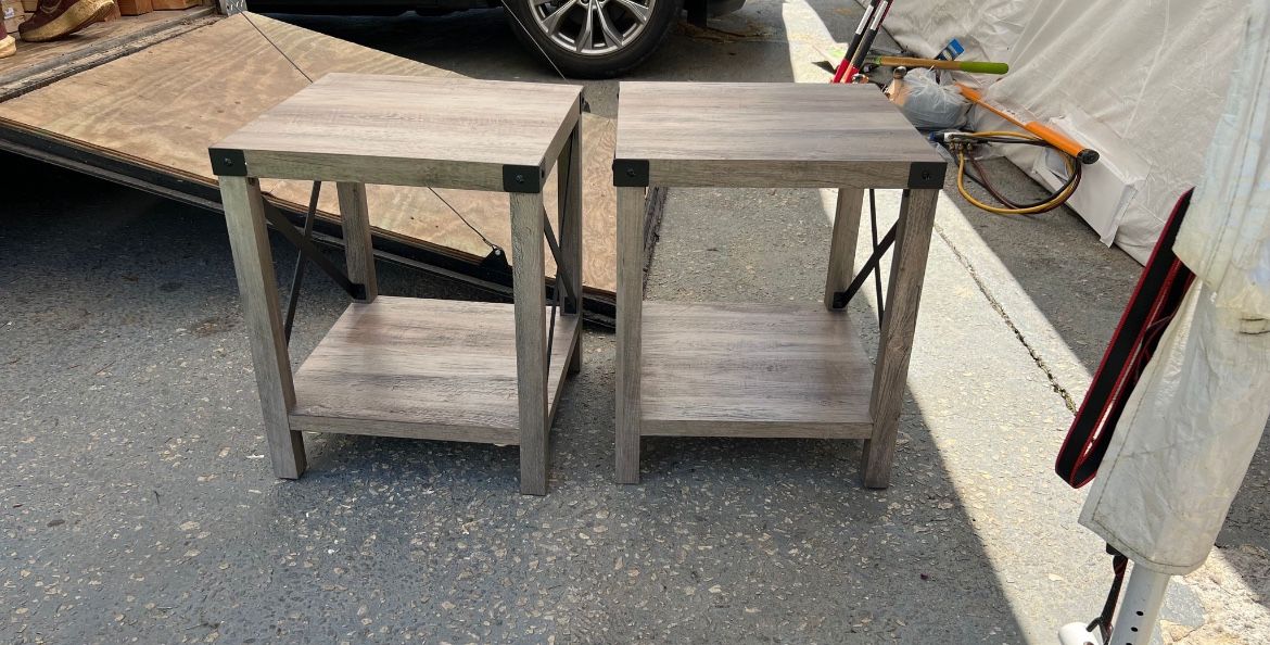2 End Tables