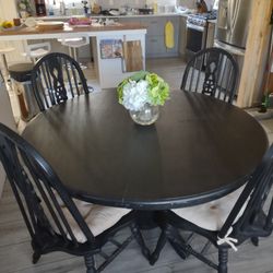 Solid Wood Painted Dinette And 4 Chairs