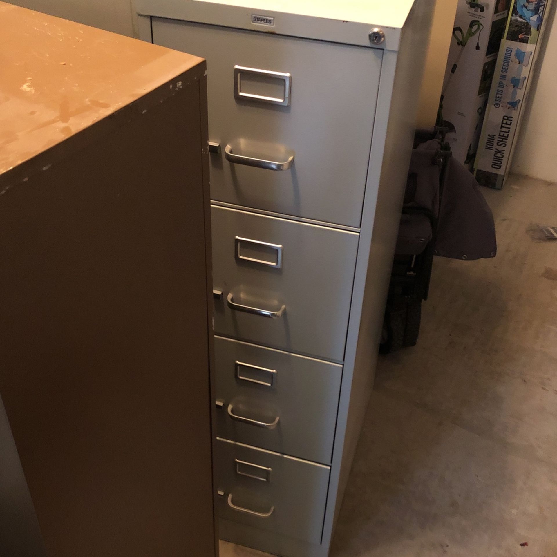 Filing Cabinets 