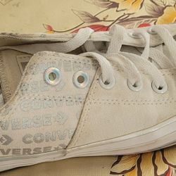 Women Converse
