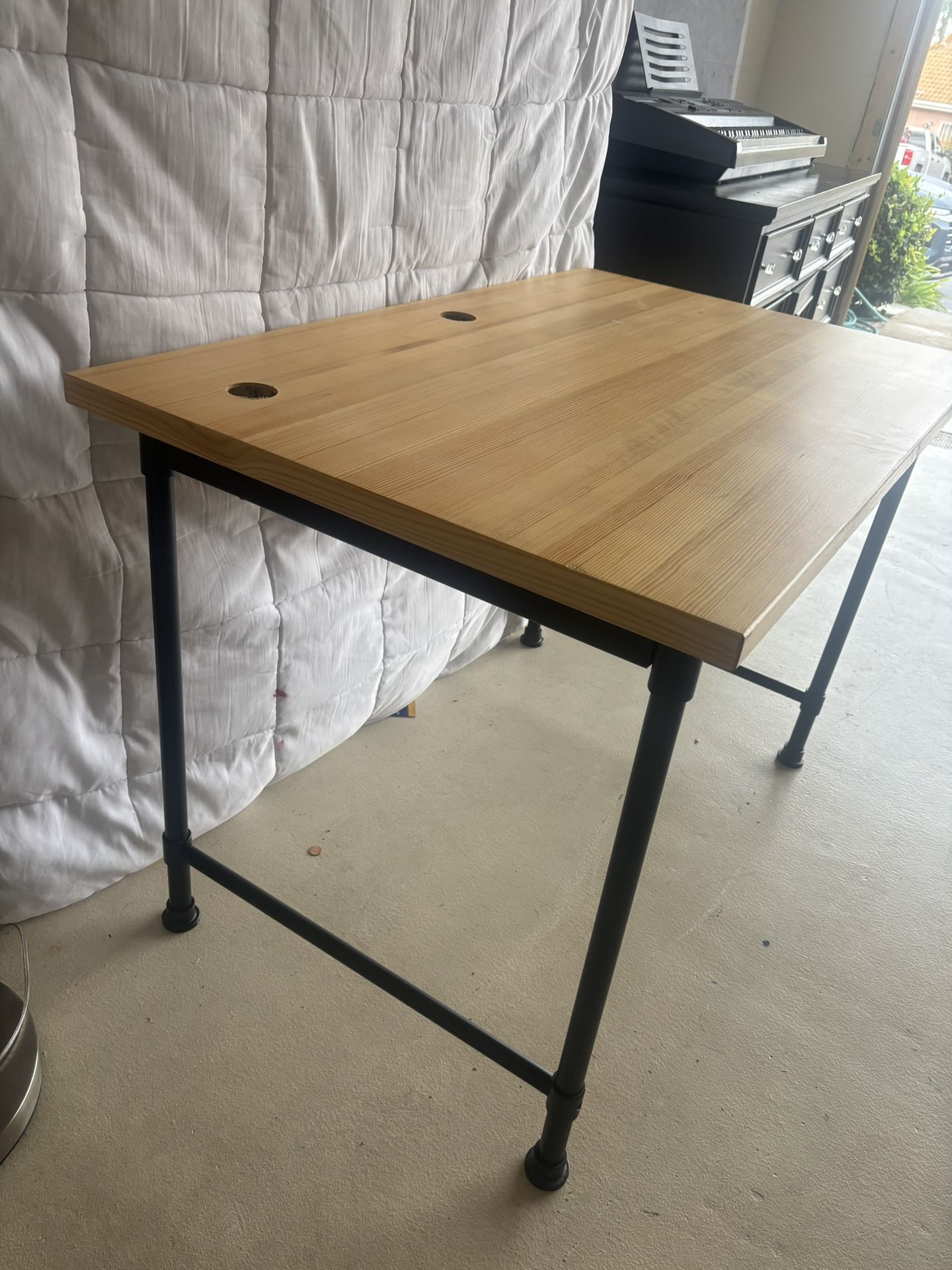 Modern Desk