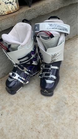 Snow board boots