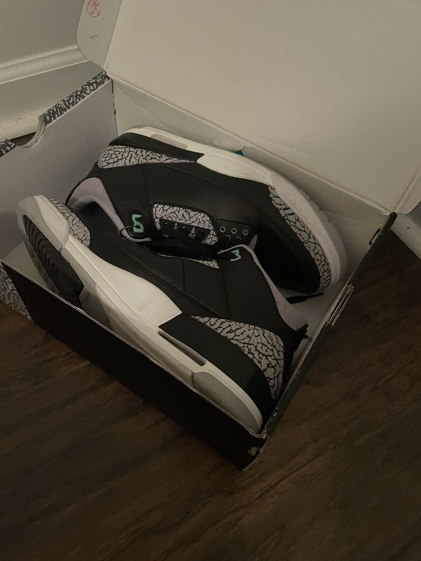 Air Jordan 3 Retro