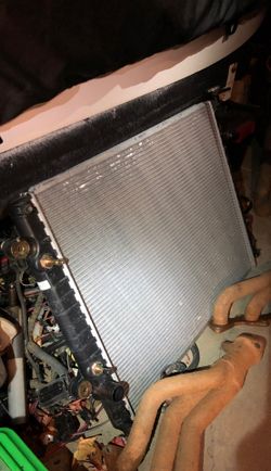 Toyota Tacoma 2005-15 radiator