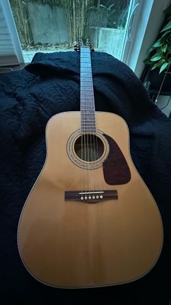 Fender DG-100 NAT steel-string Acoustic Guitar - Great Condition
