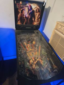 Pirates of the Caribbean Dead Man's Chest Pinball Machine