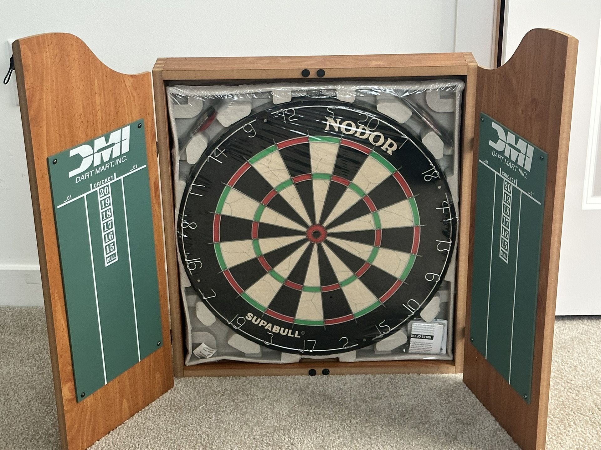 DMI Dartboard Cabinet