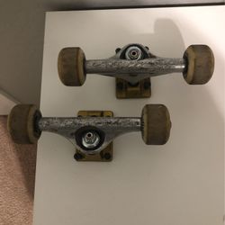 Independent Skateboard Trucks(silver/gold)