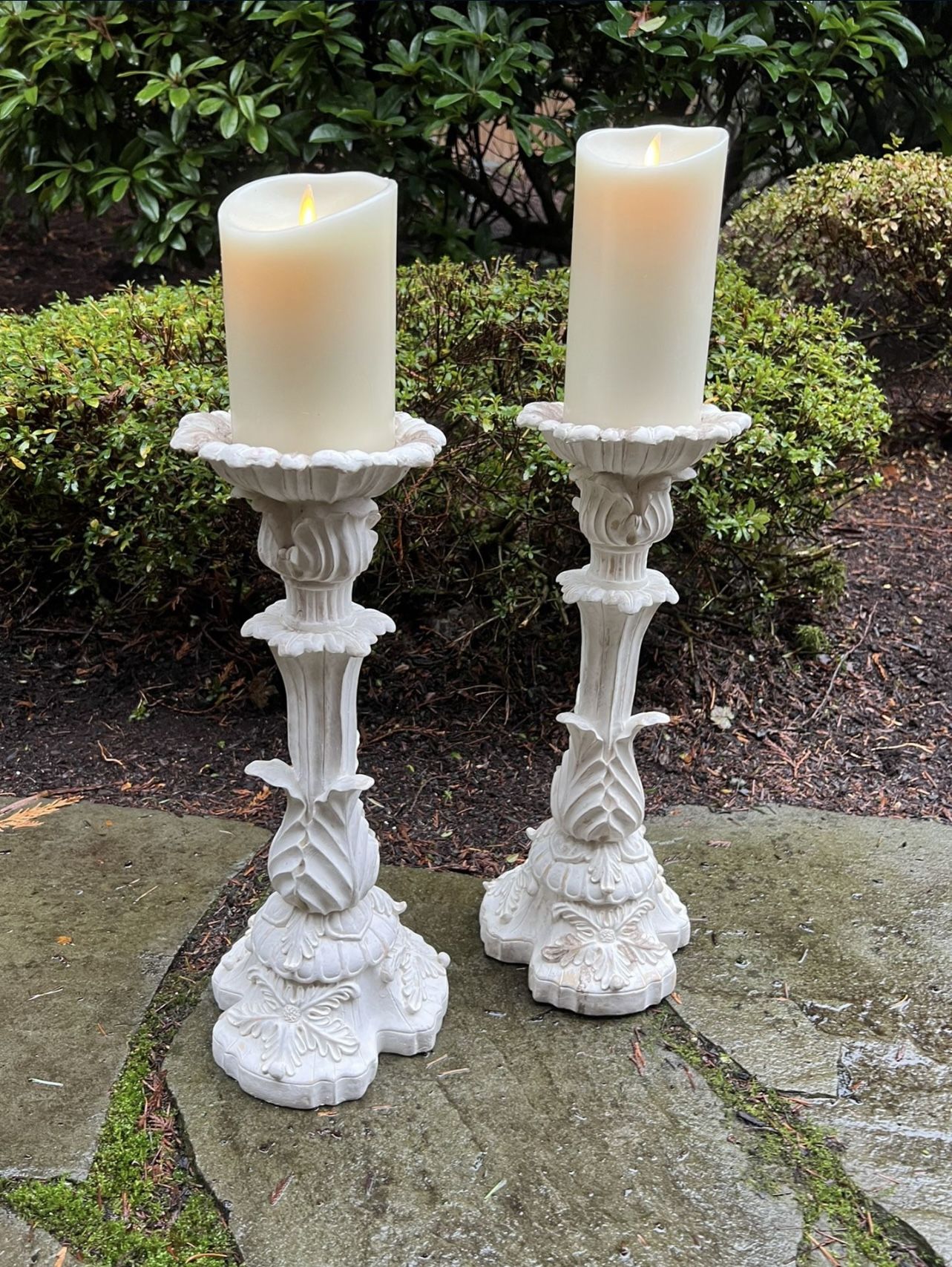 Beautiful shabby chic set of 2 candle holders. 