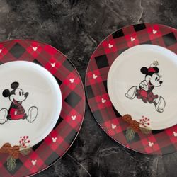 4 Disney Dessert Plates