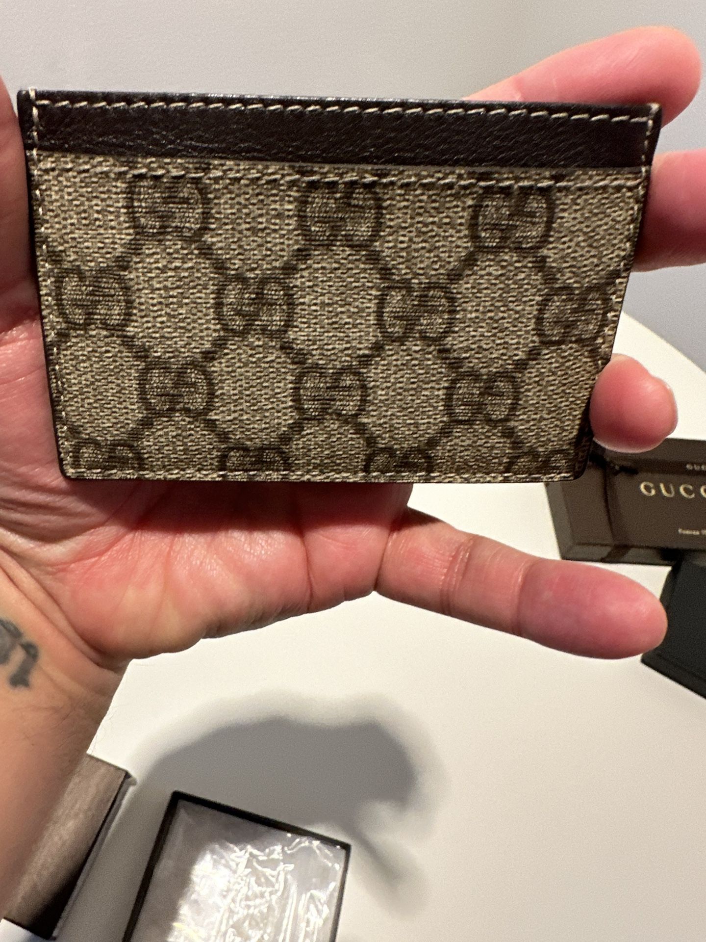 Like New Gucci Cardholder