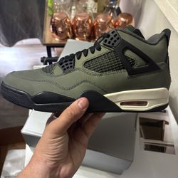 Jordan 4 Undefeated 