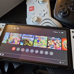 Nintendo Switch OLED Bundle