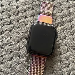 Apple Watch SE 44mm LTE