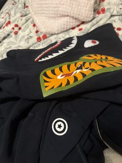 bape hoodie