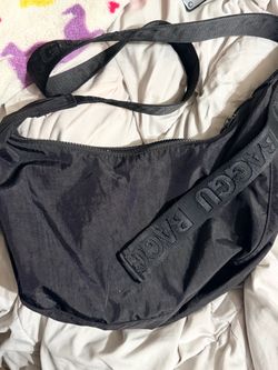 Black medium baguette crescent bag