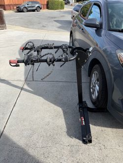 Yakima FullSwing 4-Bike Swing-Away Hitch Rack